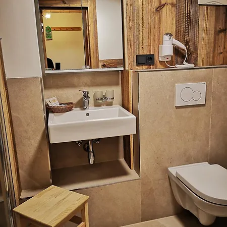 Hotel Auwirt 3*
