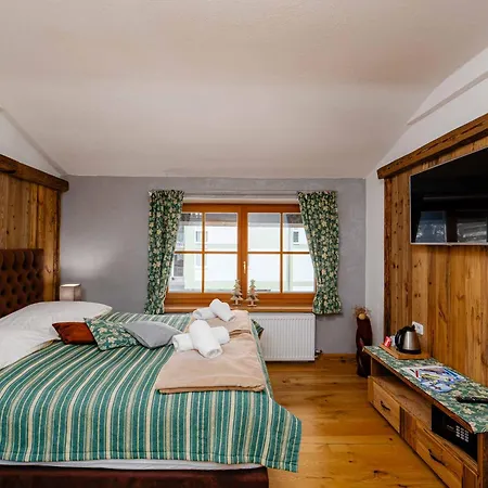Auwirt Hotel 3*