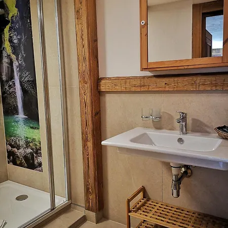 Auwirt فيبربرن